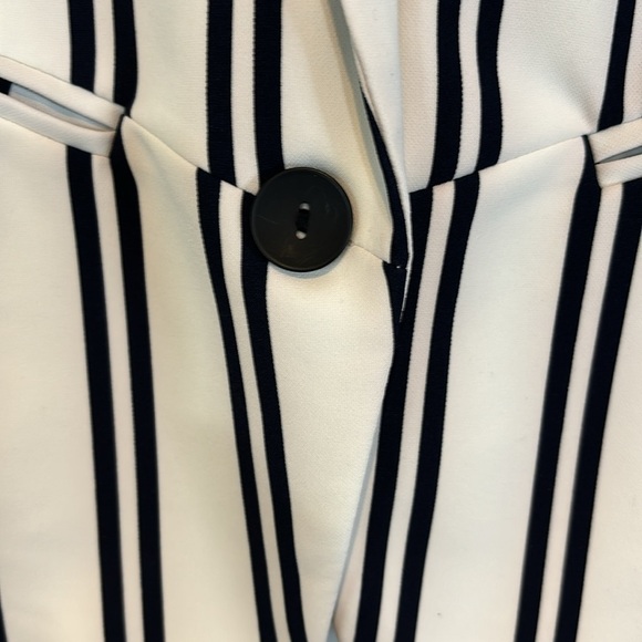 BERSHKA STRIPED ECRU BLAZER JACKET SIZE S - Picture 10 of 10